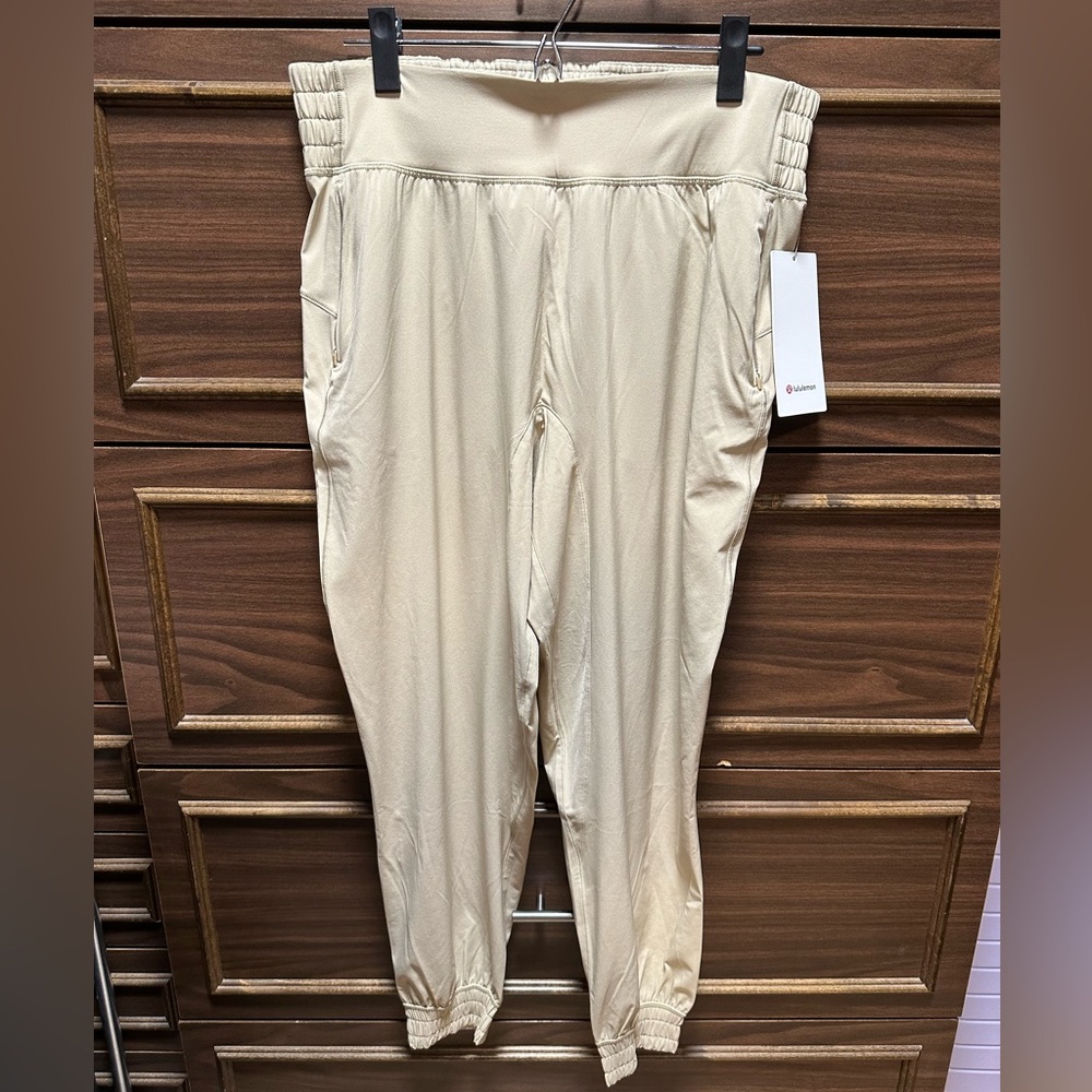 NWT Lululemon Sun Setter HR Jogger Full Length Size 10